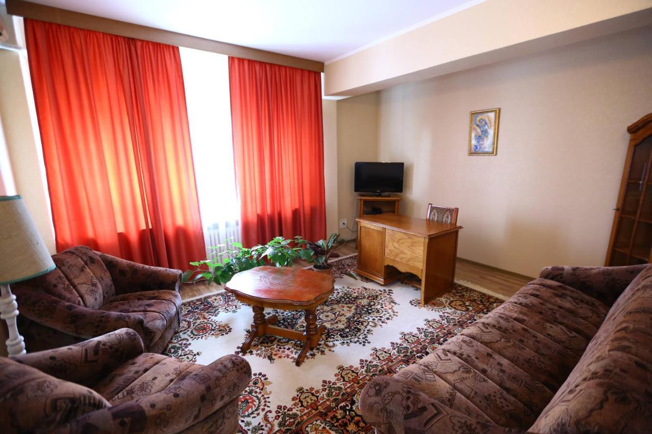Hotel Moldova Bîrlad Dış mekan fotoğraf