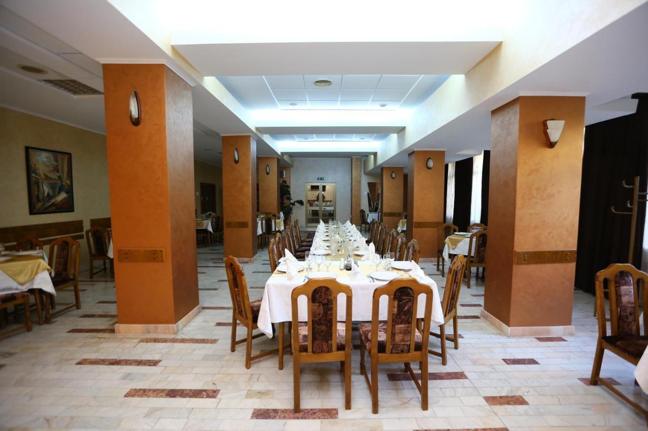 Hotel Moldova Bîrlad Dış mekan fotoğraf